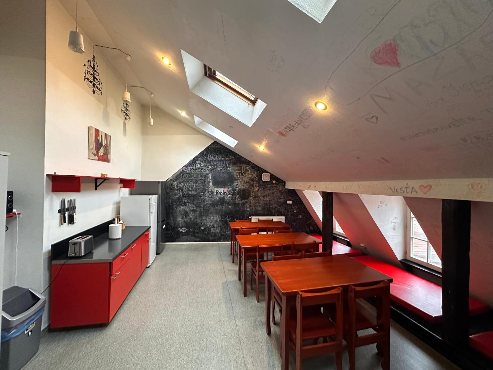 25 Hours Hostel VNO Extérieur photo